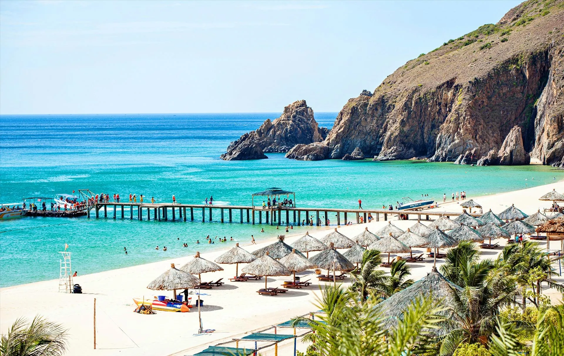 Kỳ Co với vẻ đẹp hoang sơ làm du khách say đắm ngay lần đầu trải nghiệm