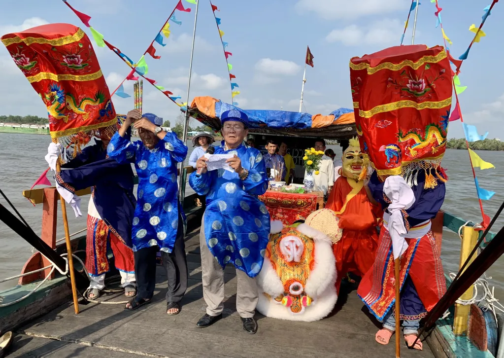 Lễ hội Nghing Ông là tín ngưỡng văn hóa độc đáo của người dân nơi đây