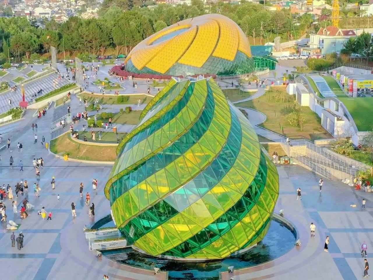 Quãng trường Lâm Viên địa điểm check in cực hot tại Đà Lạt