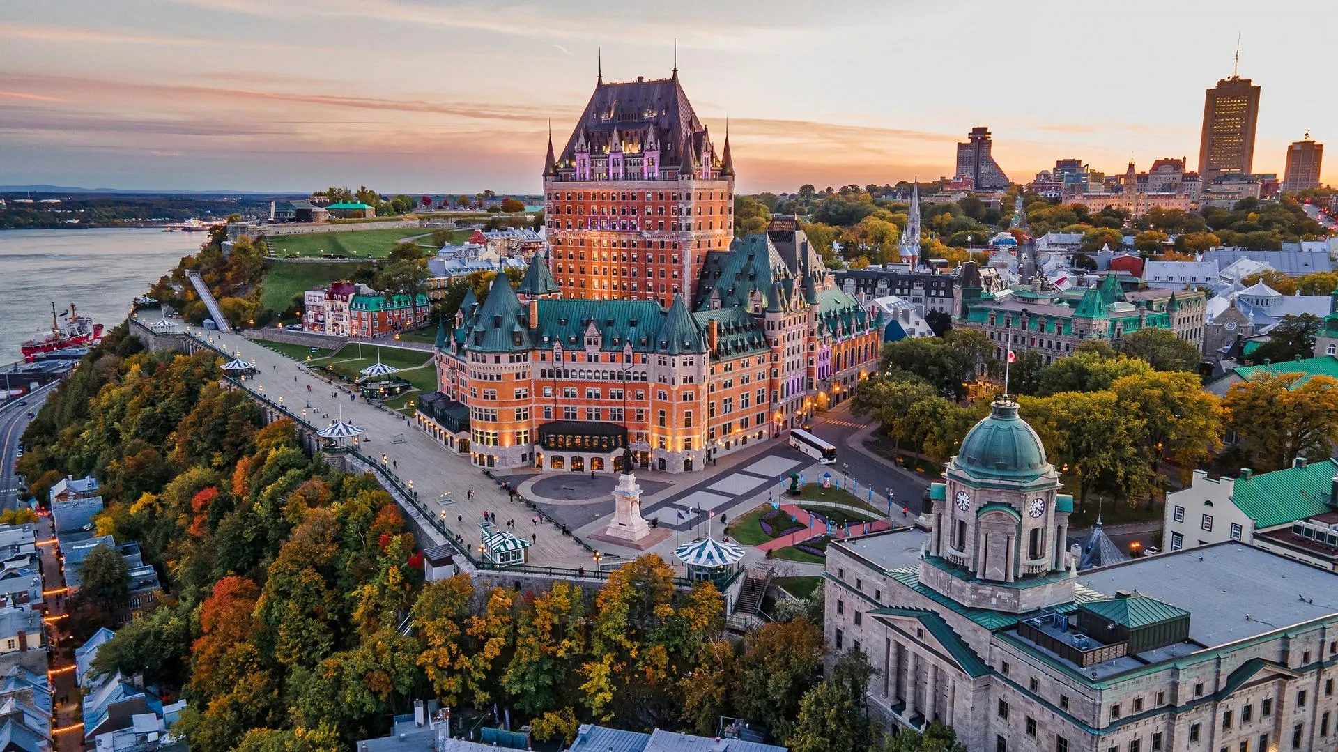 Quebec City với vẻ đẹp mang đậm kiến trúc châu Âu