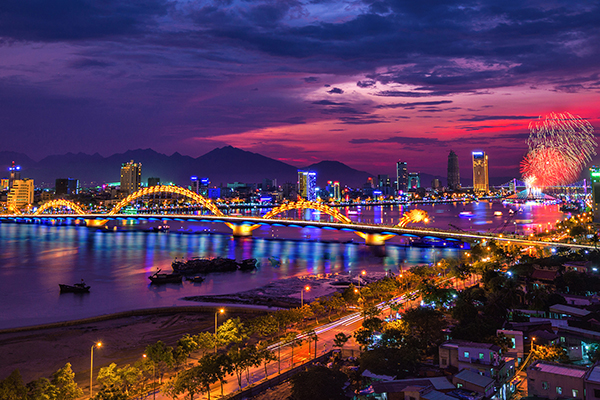 Đà Nẵng rực rỡ về đêm