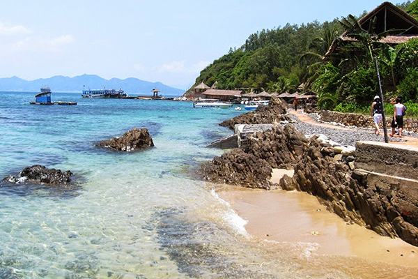 Khu du lịch Con Sẻ Tre