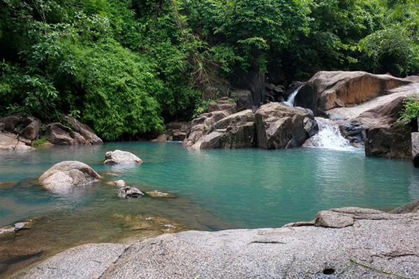 Suối Đá