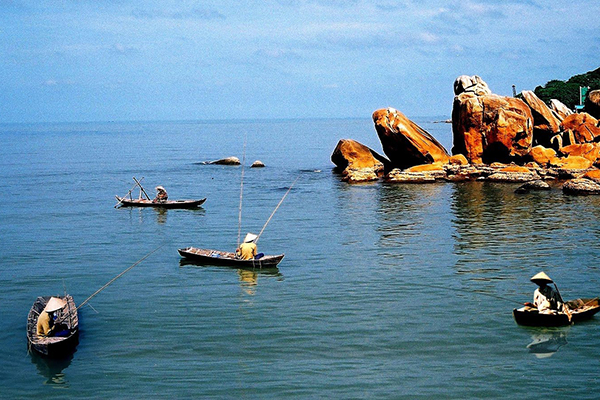 Hòn Đá Bạc