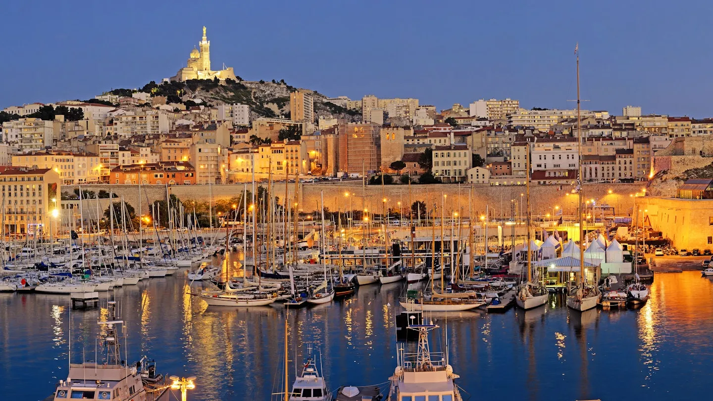 Marseille là thành phố cảng mang sắc màu Địa Trung Hải