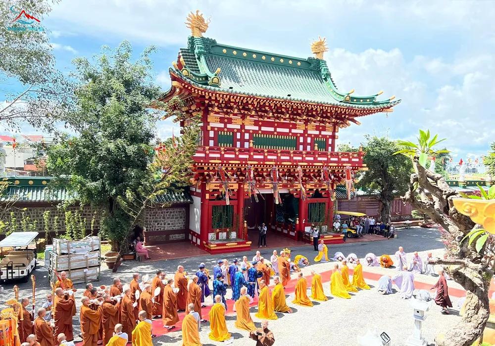 Chùa Minh Thành được nhiều du khách lựa chọn để tham quan và là địa điểm tâm linh an tịnh