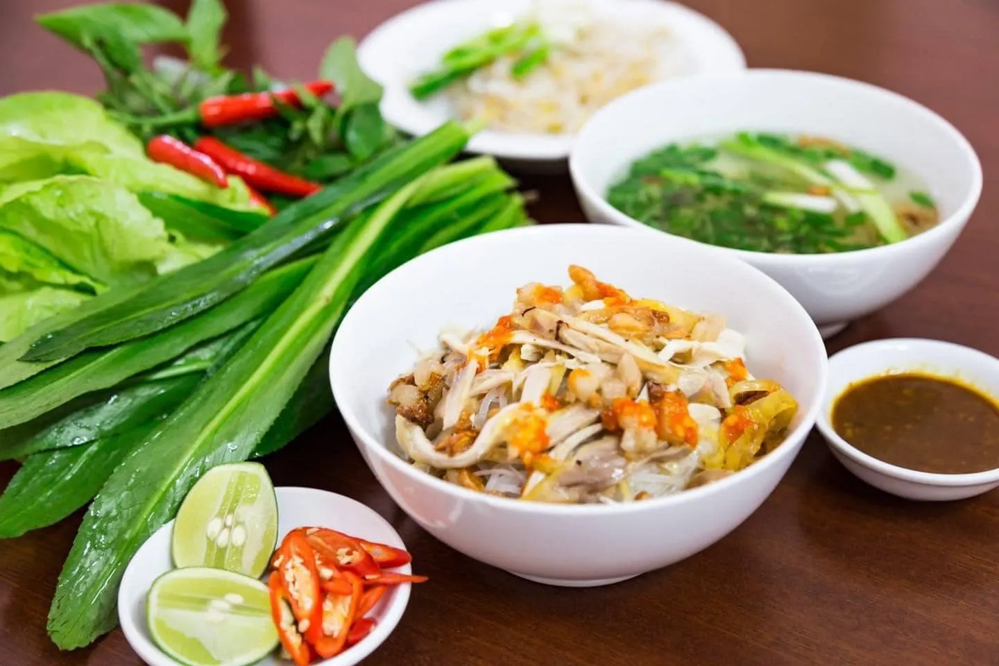 Phở khô hay còn gọi là phở hai tô được biết đến là đặc sản nổi tiếng của Gia Lai