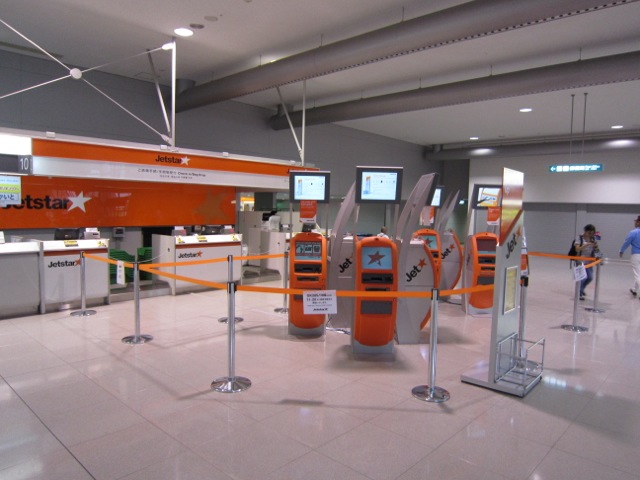 thủ tục đi máy bay Jetstar 
