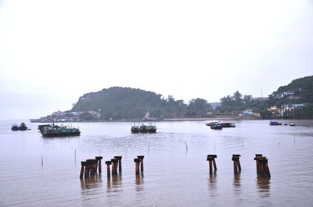 Bến Nghiêng, bến tàu không số K15