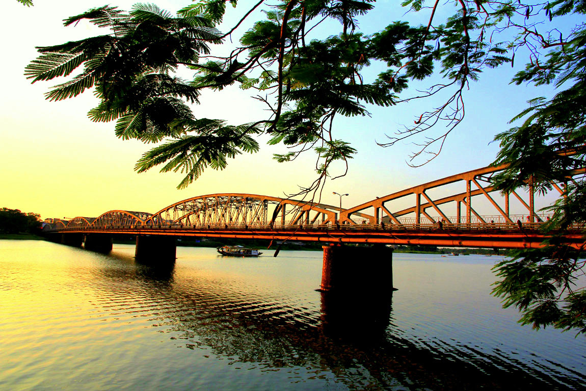 Vé máy bay Hà Nội đi Huế
