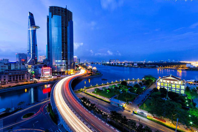 vé máy bay Huế đi Sài Gòn