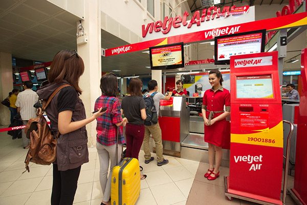 Hướng dẫn làm thủ tục đi máy bay Vietjet 