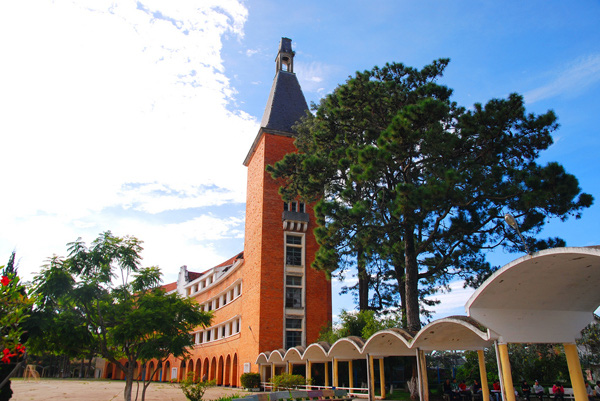 Trường đại học sư phạm