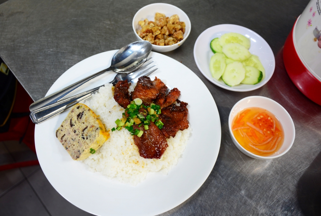 Món ngon Sài Gòn về đêm