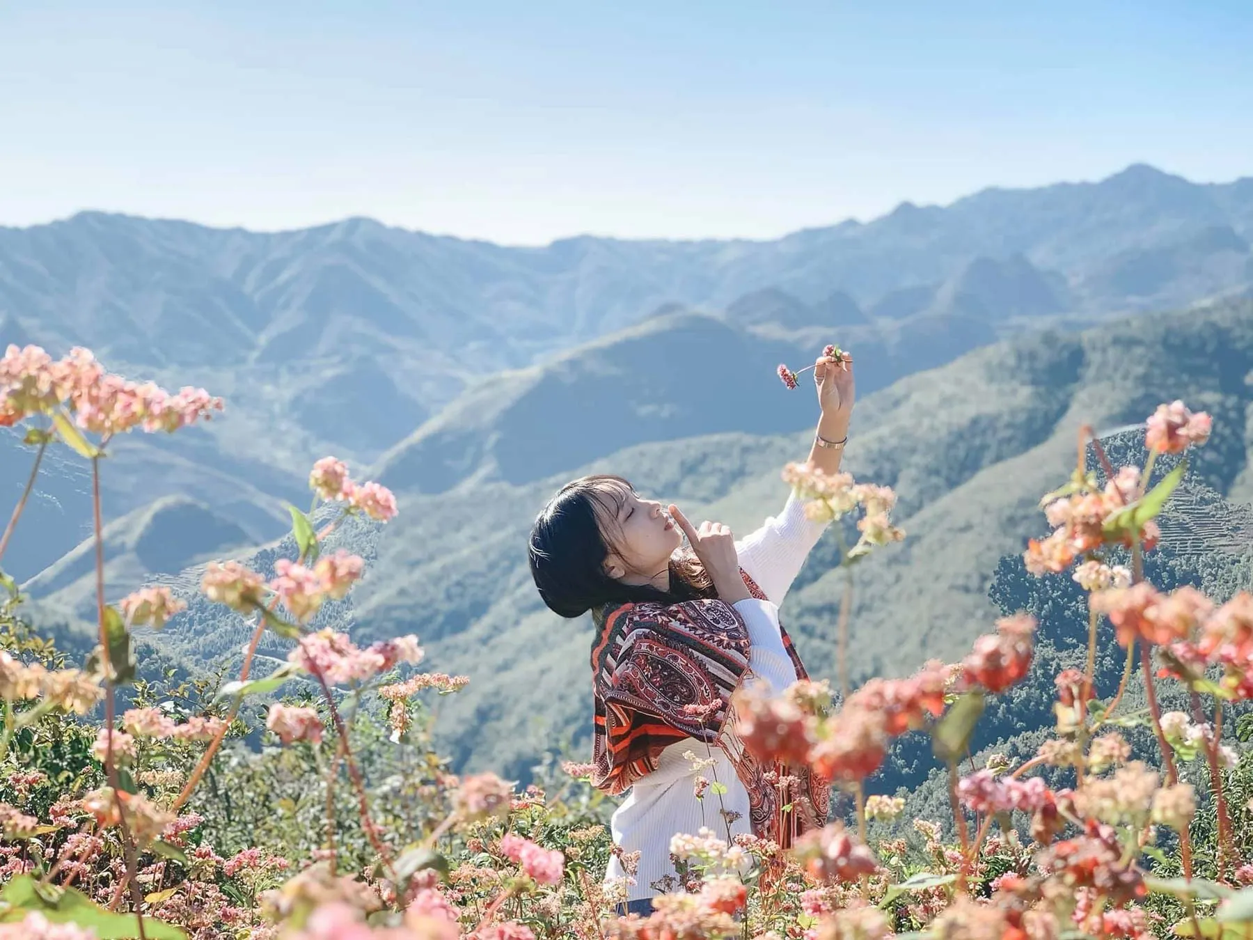 Vé máy bay giá rẻ tháng 10