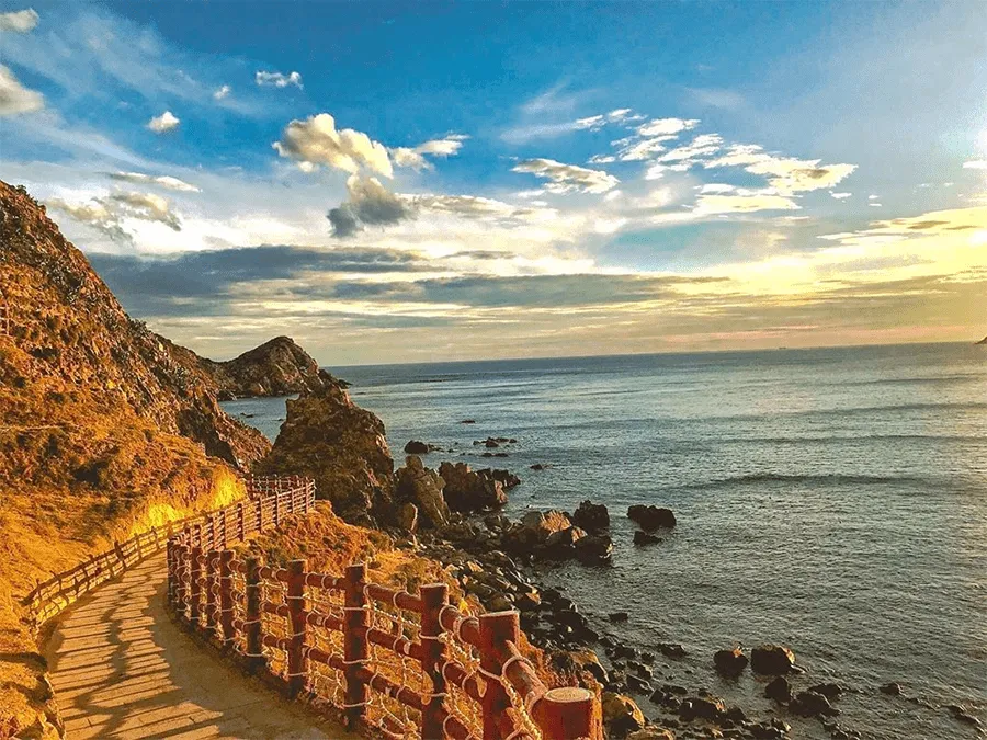 Vẻ đẹp hoang sơ yên bình của riêng Eo Gió
