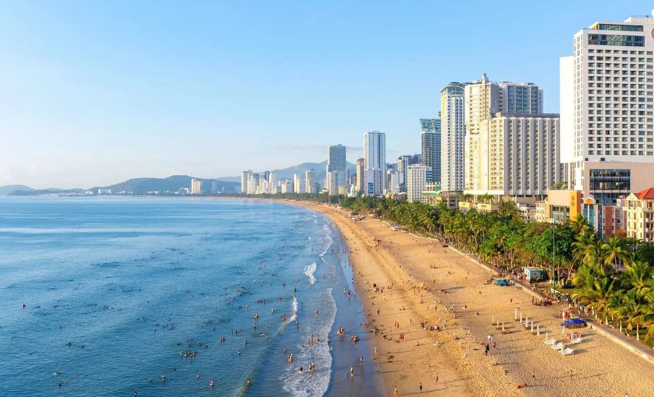 Thời tiết Nha Trang dịp Tết dễ chịu, nắng chan hòa, biển nhẹ nhàng